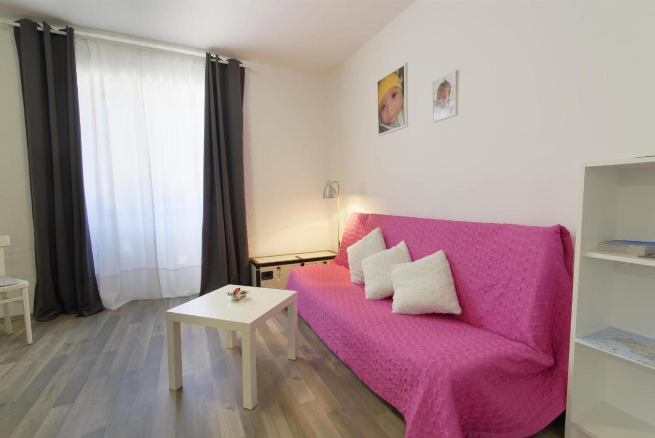 Apartment Anja Porec Bagian luar foto