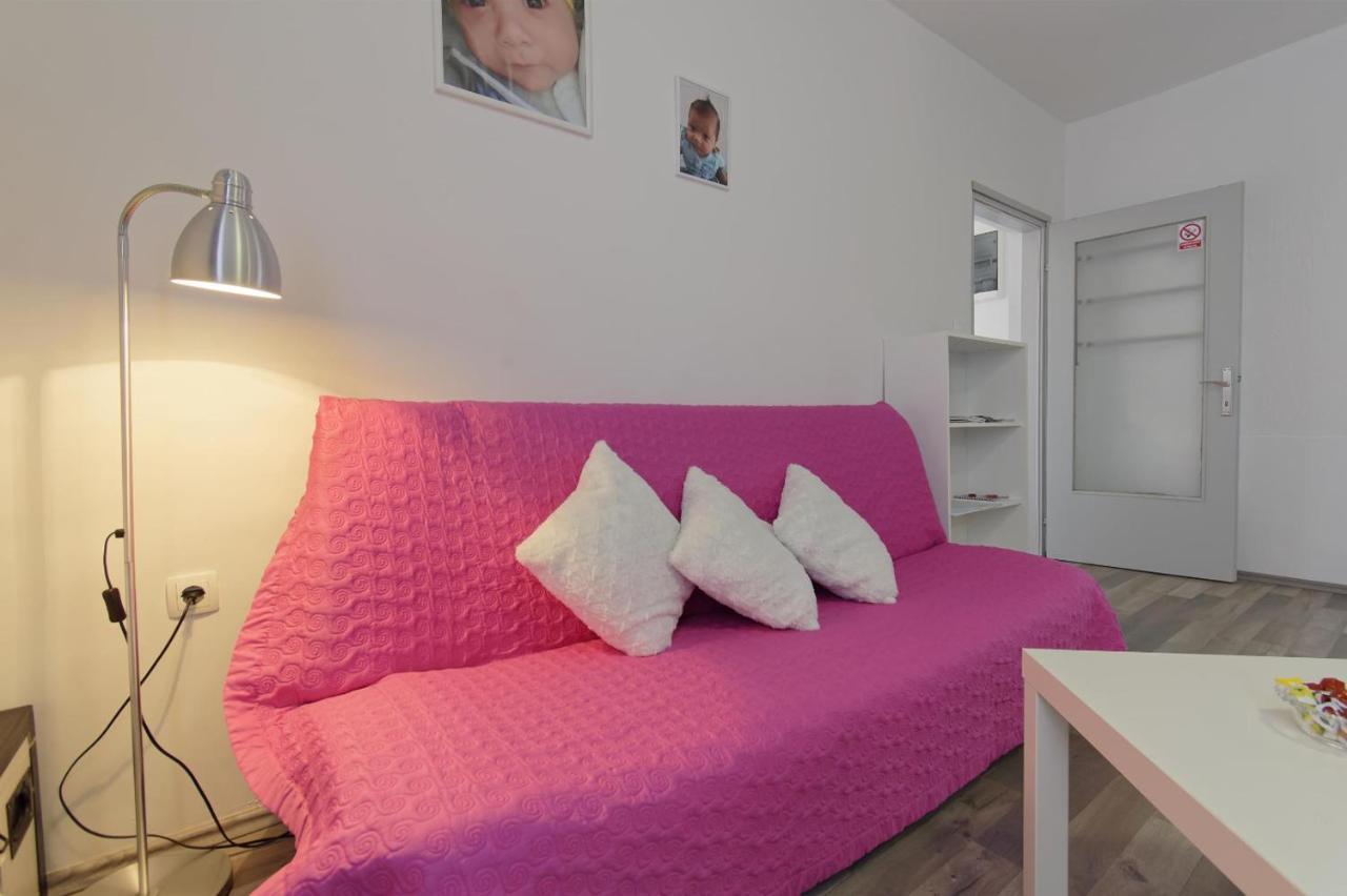Apartment Anja Porec Bagian luar foto